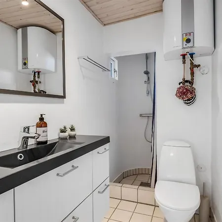 Dom wakacyjny Stilla - 150m From The Sea By Interhome *