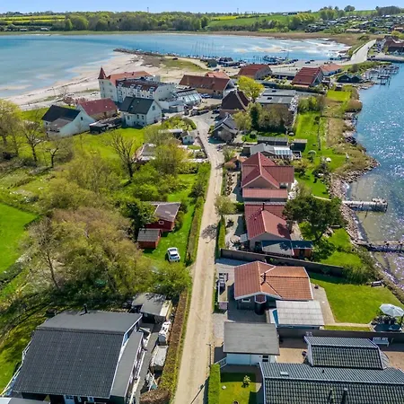 Stilla - 150m From The Sea By Interhome *
