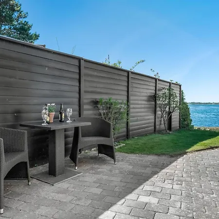 Stilla - 150m From The Sea By Interhome Dom wakacyjny